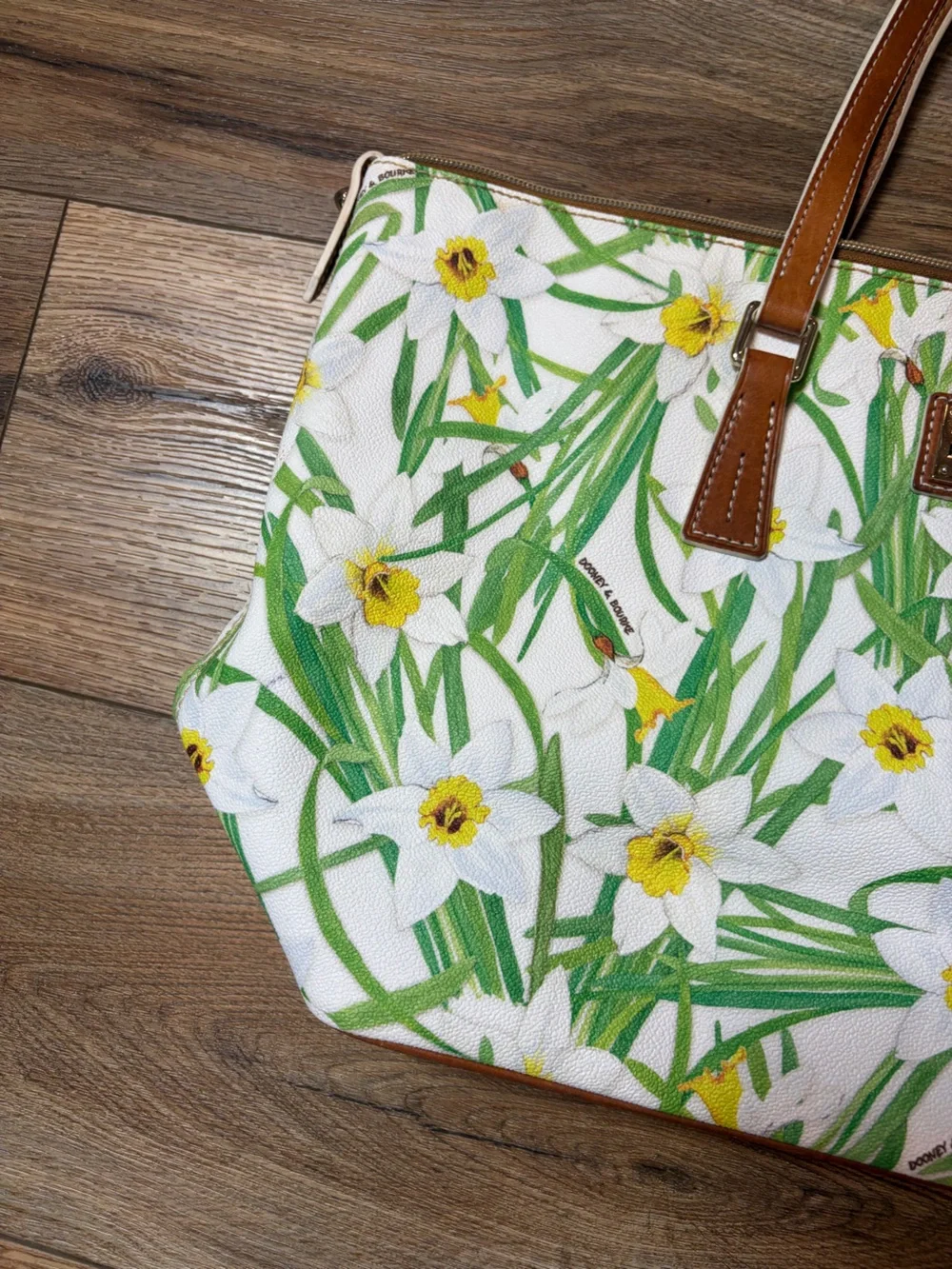Dooney & Bourke Daffodil Botanical Garden Floral Large Zip Tote Bag